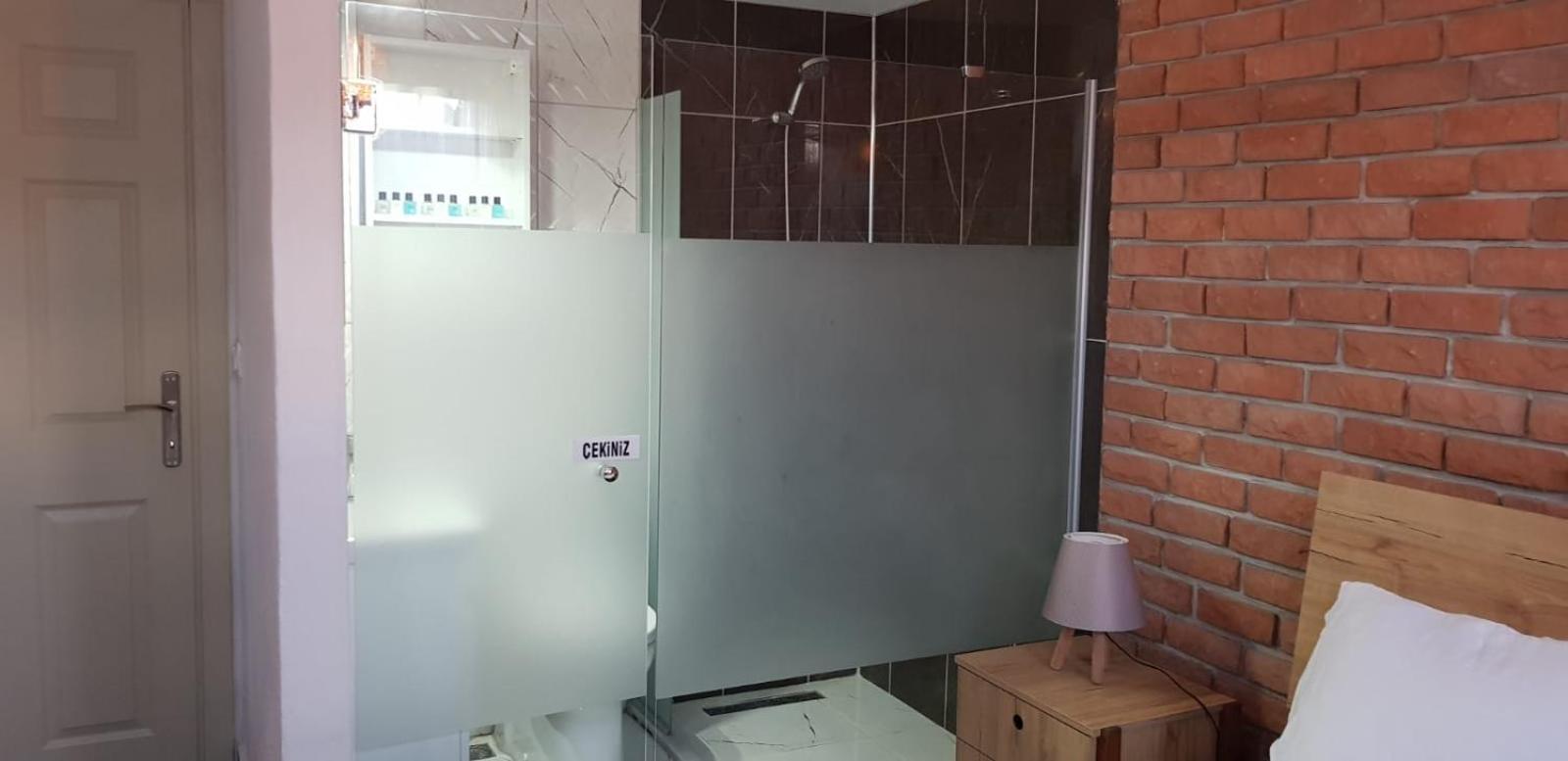Adayel Bagevi & Butik Otel بوزجادا الغرفة الصورة