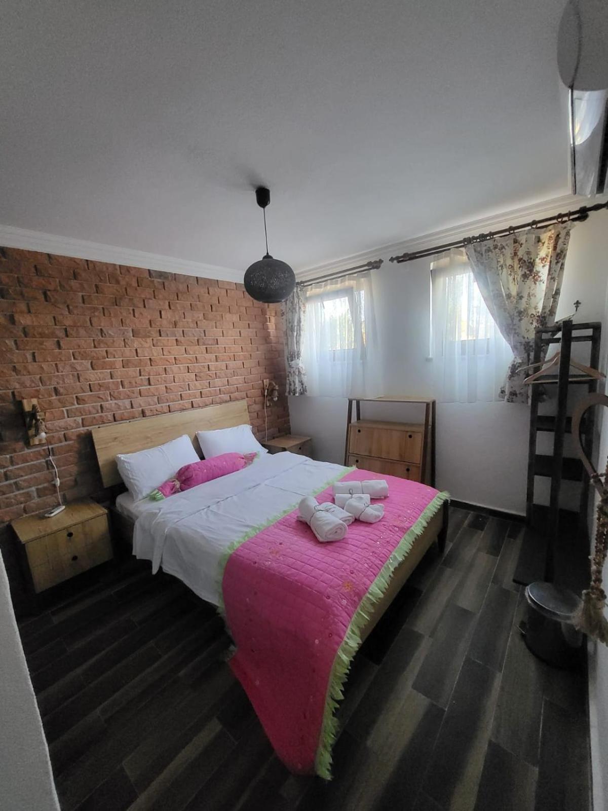 Adayel Bagevi & Butik Otel بوزجادا الغرفة الصورة