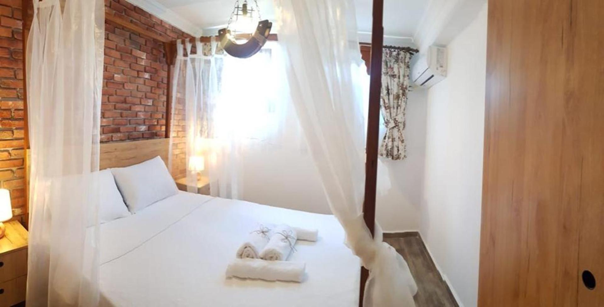 Adayel Bagevi & Butik Otel بوزجادا الغرفة الصورة